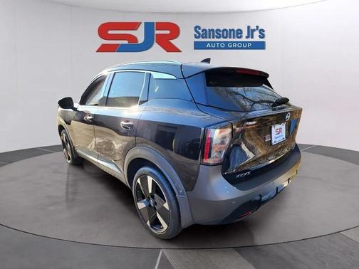 Super Black 2025 Nissan Kicks SR