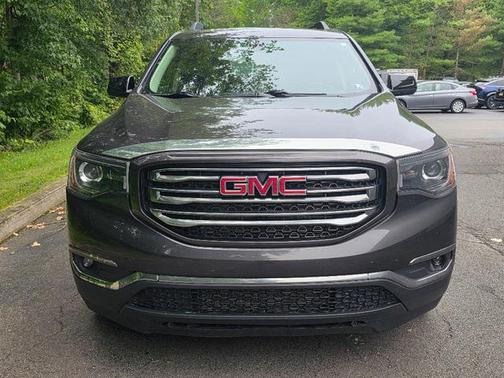2017 GMC Acadia SLE-2