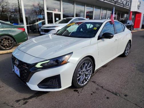 2023 Nissan Altima 2.0 SR