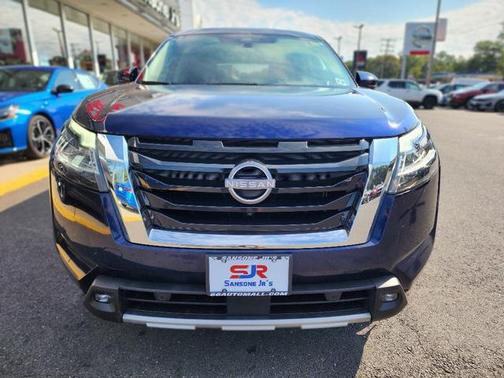 2022 Nissan Pathfinder Platinum