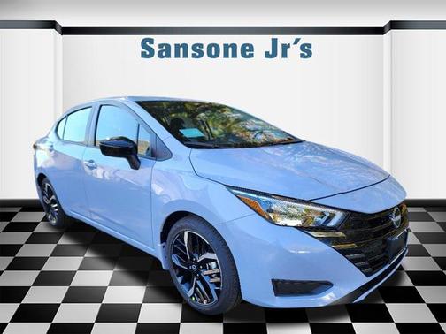 2025 Nissan Versa 1.6 SR