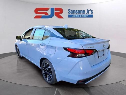 2025 Nissan Versa 1.6 SR