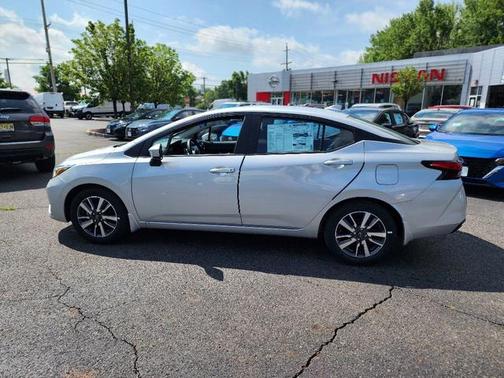 2025 Nissan Versa 1.6 SV