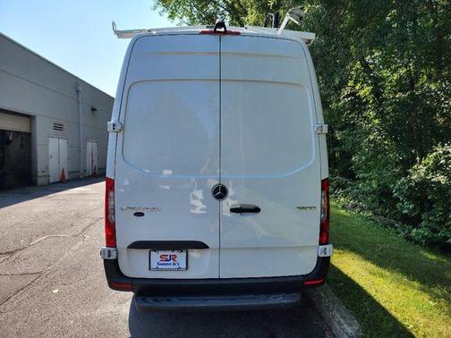 2023 Mercedes-Benz Sprinter 2500 Cargo 144 WB