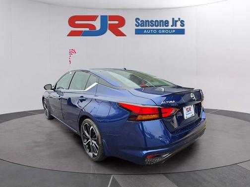 Deep Blue Pearl 2024 Nissan Altima 2.5 SR
