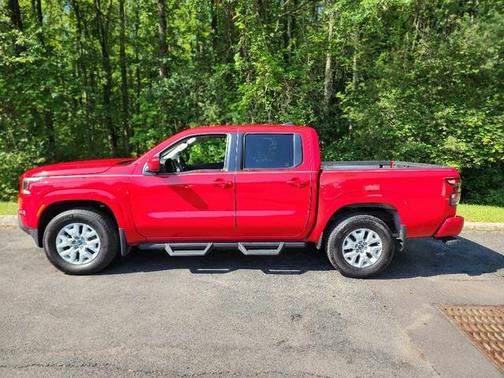 2023 Nissan Frontier SV
