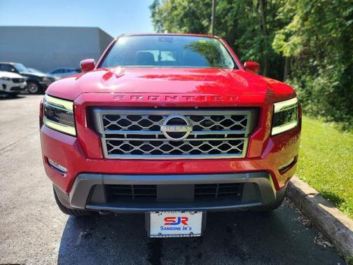 2023 Nissan Frontier SV