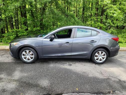 2016 Mazda Mazda3 i Sport