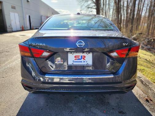 2022 Nissan Altima 2.5 SV