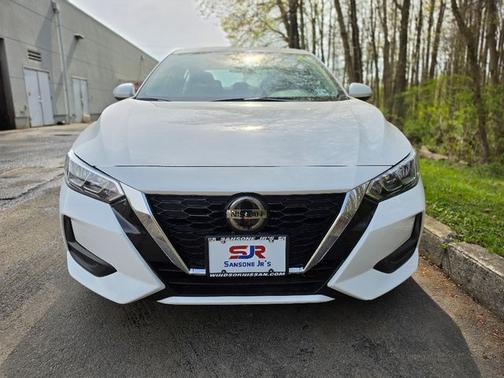 Cloud White 2023 Nissan Sentra SV