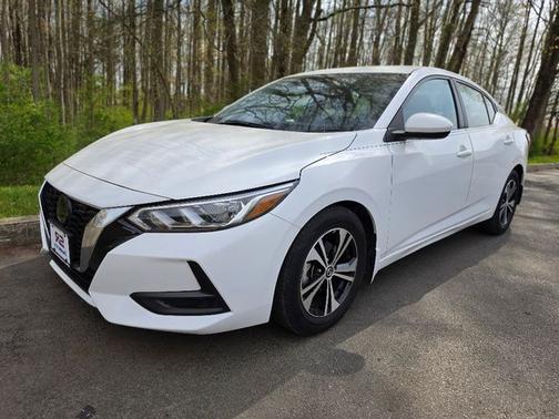 Cloud White 2023 Nissan Sentra SV