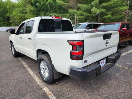 2025 Nissan Frontier S