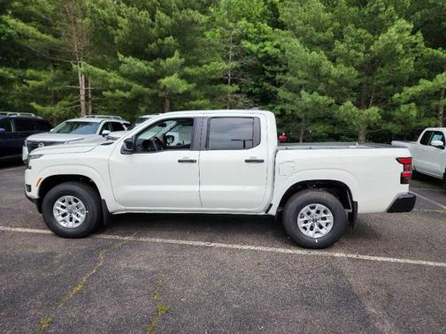 2025 Nissan Frontier S