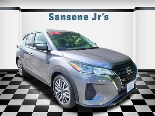 2022 Nissan Kicks SV