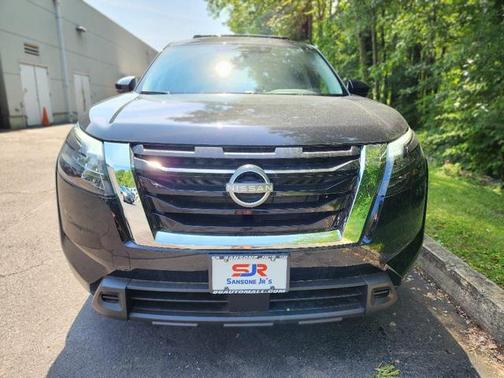 2025 Nissan Pathfinder SV 4WD