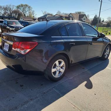 Black Granite Metallic 2013 Chevrolet Cruze 1LT