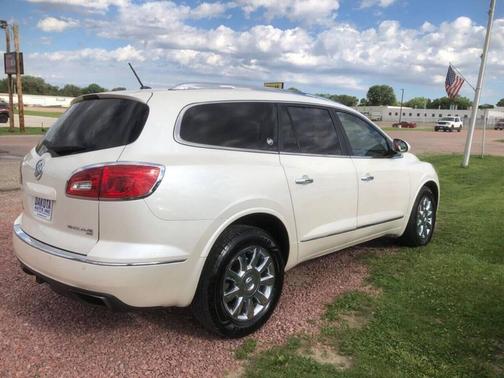 White Diamond Tricoat 2014 Buick Enclave Premium