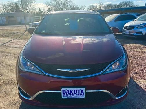 2018 Chrysler Pacifica Touring-L Plus