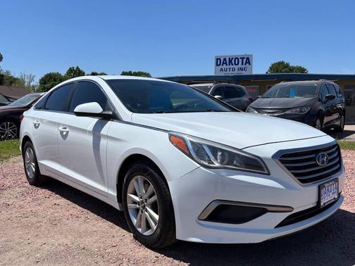 Quartz White Pearl 2016 Hyundai SONATA SE