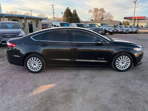 2015 Ford Fusion Hybrid SE