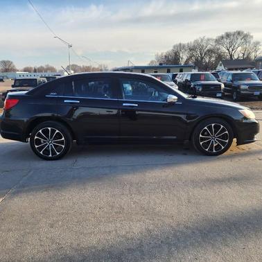 2012 Chrysler 200 Limited