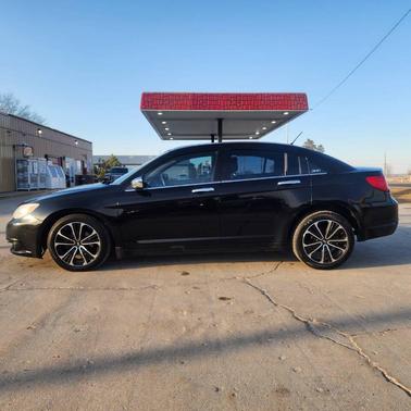 2012 Chrysler 200 Limited