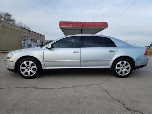 2004 Volkswagen Phaeton V8