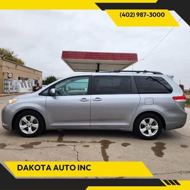 2013 Toyota Sienna LE
