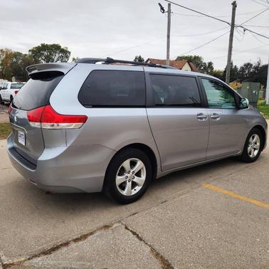 2013 Toyota Sienna LE