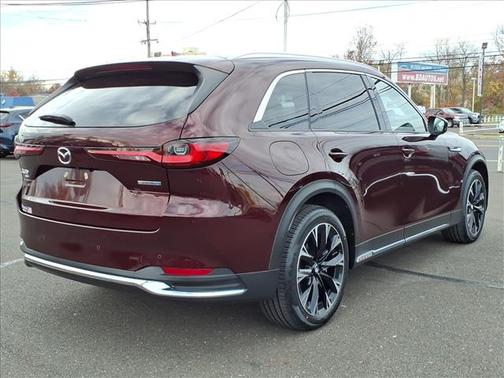2024 Mazda CX-90 PHEV Premium Plus