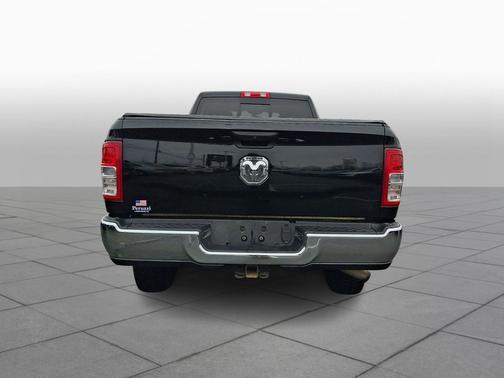 2020 RAM 2500 Tradesman Crew Cab 4x4 8' Box