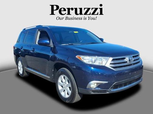 2012 Toyota Highlander SE