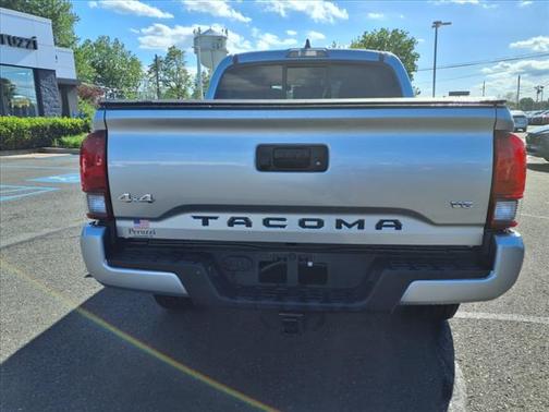 2022 Toyota Tacoma SR