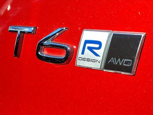 2019 Volvo S60 T6 R-Design