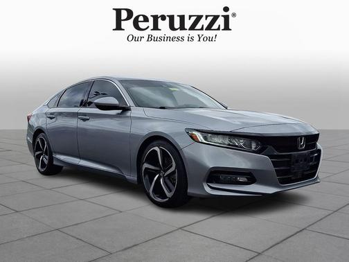 Lunar Silver Metallic 2018 Honda Accord Sport