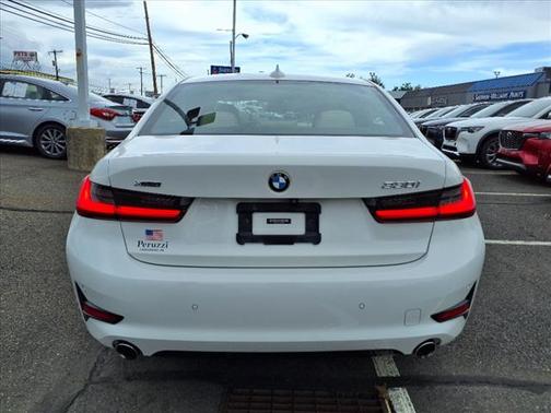 2020 BMW 330 i xDrive
