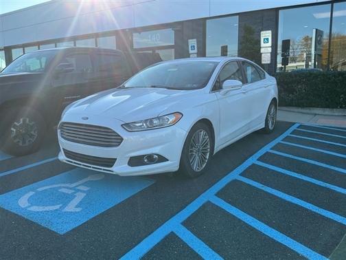 2015 Ford Fusion SE