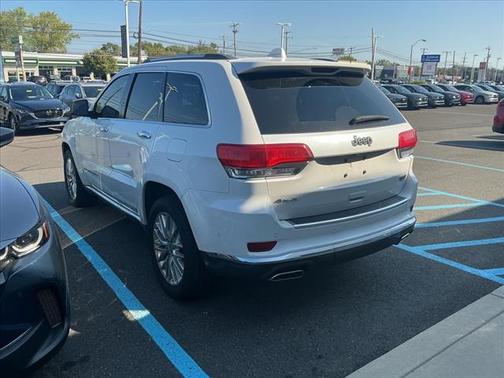 2018 Jeep Grand Cherokee Summit