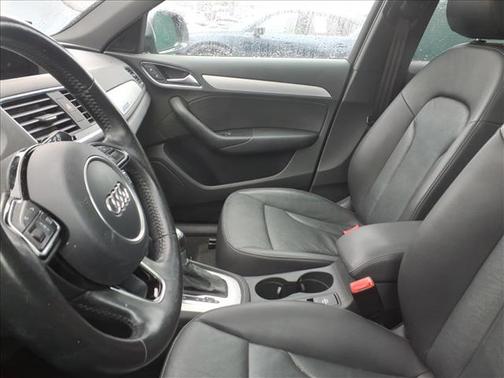 2017 Audi Q3 2.0T Premium