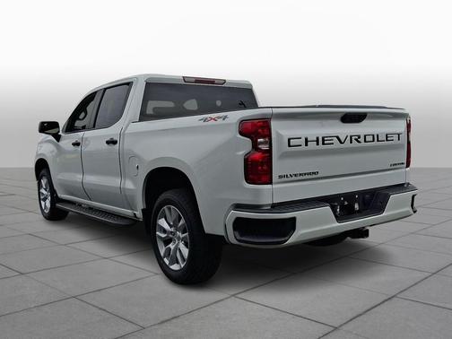 Summit White 2023 Chevrolet Silverado 1500 Custom