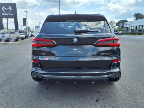2022 BMW X5 M50i