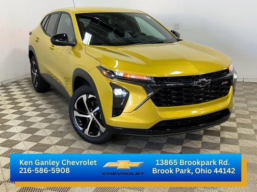 Nitro Yellow Metallic 2024 Chevrolet Trax FWD 1RS