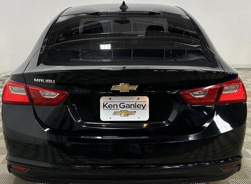 2017 Chevrolet Malibu 1LS