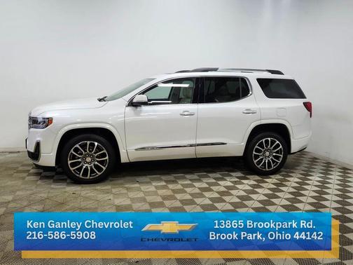 2023 GMC Acadia Denali