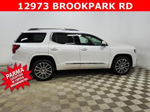 2023 GMC Acadia Denali