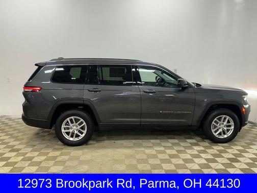 Baltic Gray Metallic Clearcoat 2022 Jeep Grand Cherokee L Laredo