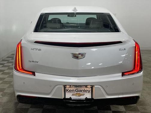 2018 Cadillac XTS Base
