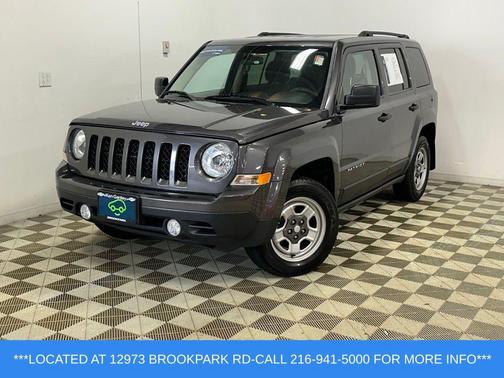 Granite Crystal Metallic Clearcoat 2015 Jeep Patriot Sport
