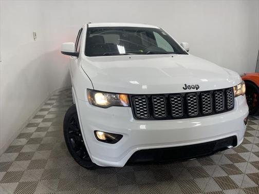 2019 Jeep Grand Cherokee Altitude