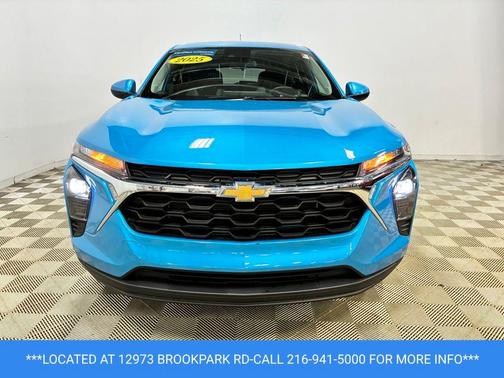 Marina Blue Metallic 2025 Chevrolet Trax LS